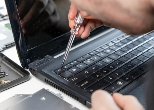 Conserto de notebook em São Paulo: como escolher uma assistência técnica confiável